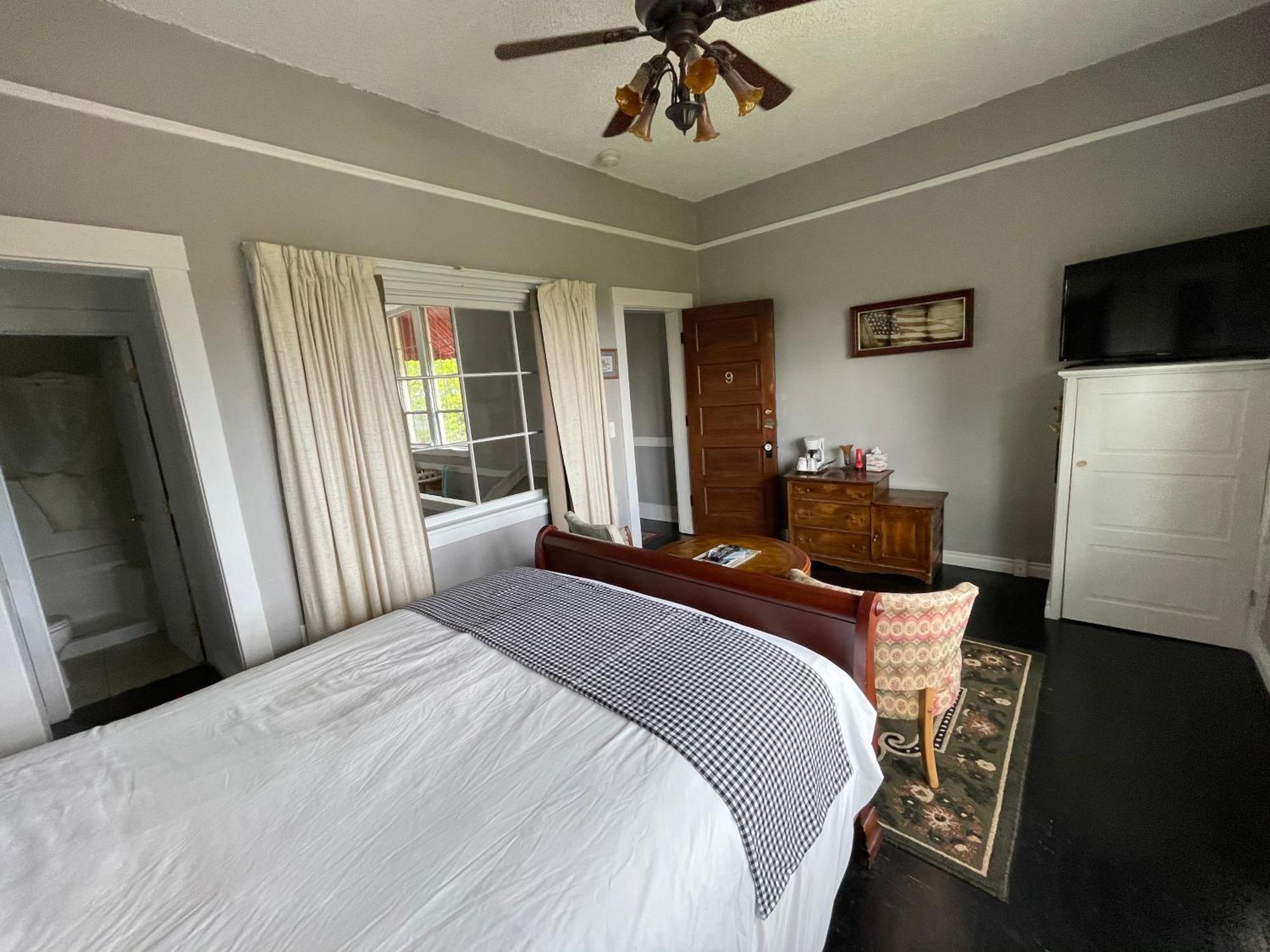 Northside School Bed & Breakfast Bonners Ferry Quarto foto